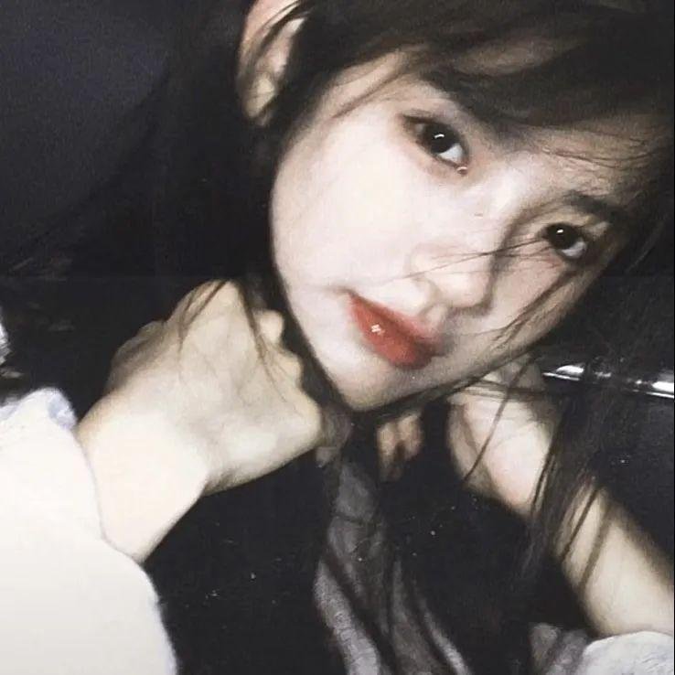 少女艾薇